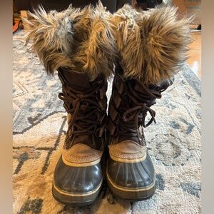 Sorel Women's Brown Tan Joan of Arctic Boot Winter Snow Outdoors Lace up Size 7